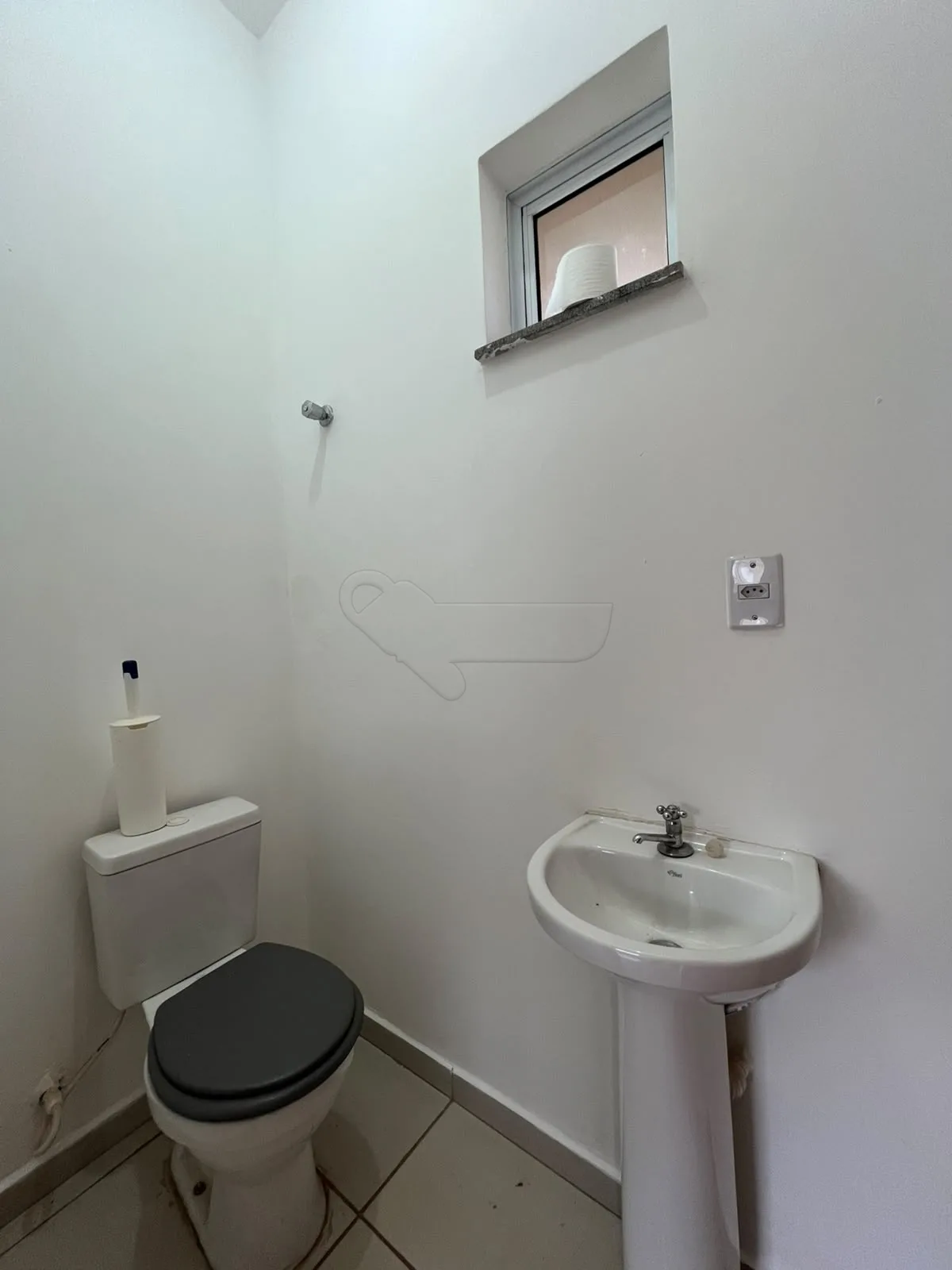Alugar Casa / Condom&iacute;nio em Iracem&aacute;polis R$ 1.150,00 - Foto 12