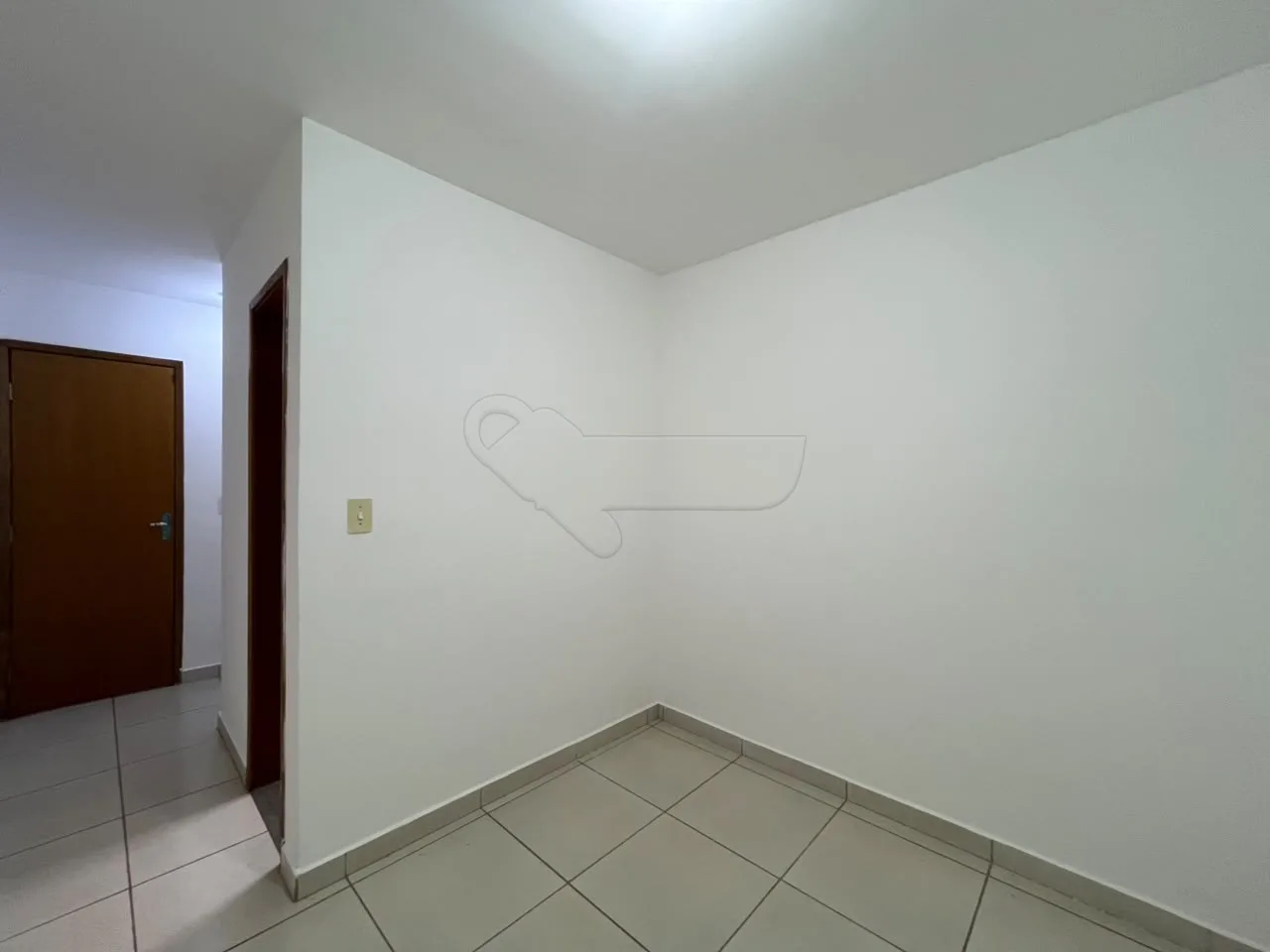 Alugar Casa / Condom&iacute;nio em Iracem&aacute;polis R$ 1.150,00 - Foto 10