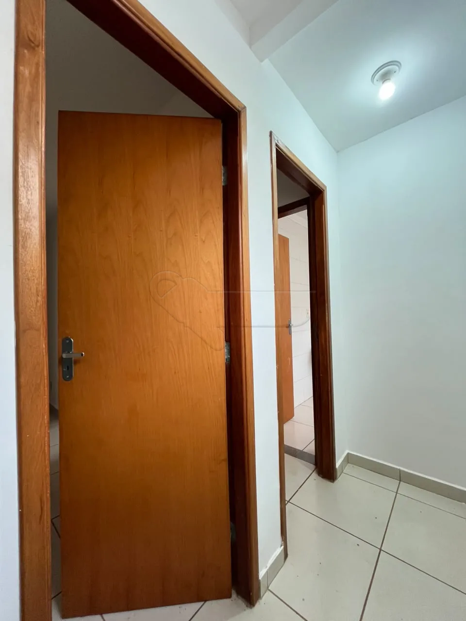 Alugar Casa / Condom&iacute;nio em Iracem&aacute;polis R$ 1.150,00 - Foto 8