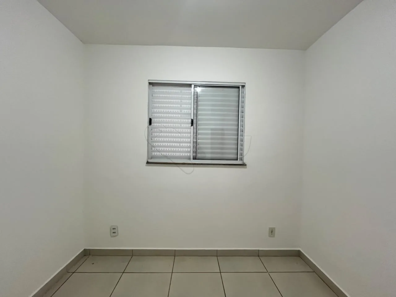 Alugar Casa / Condom&iacute;nio em Iracem&aacute;polis R$ 1.150,00 - Foto 9