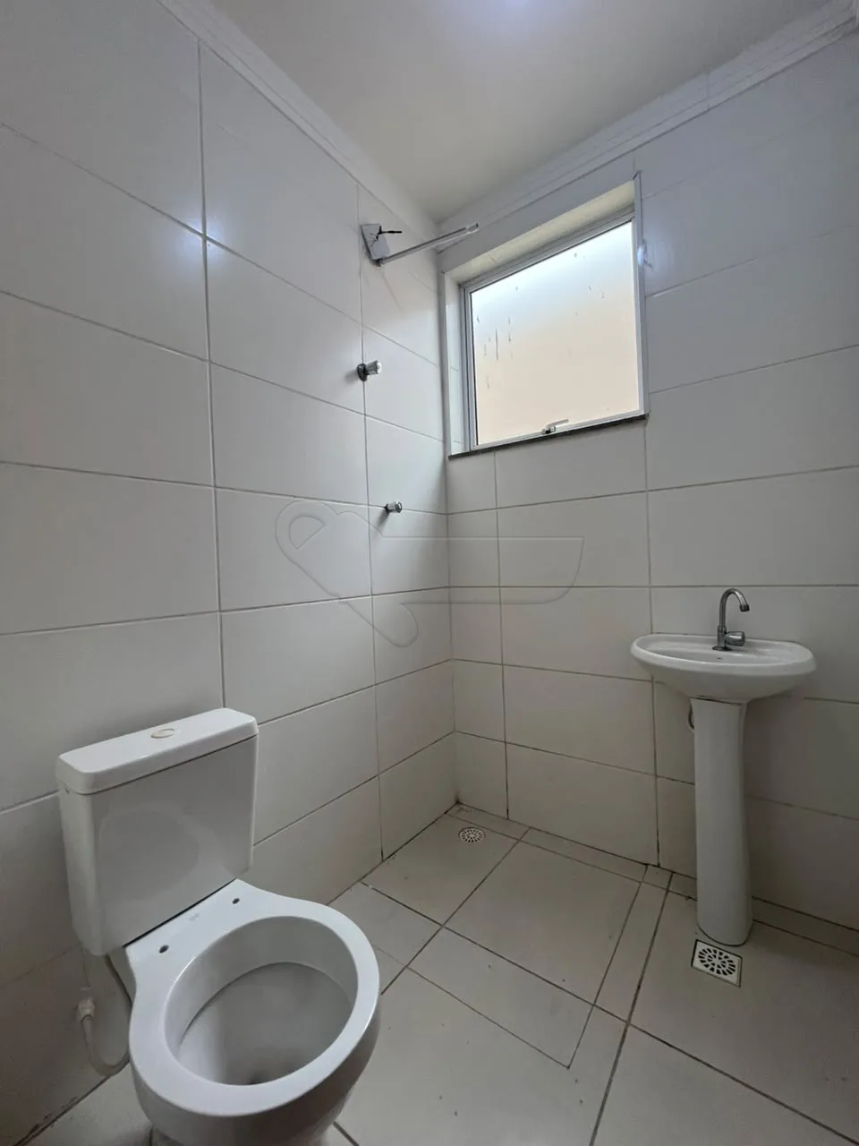 Alugar Casa / Condom&iacute;nio em Iracem&aacute;polis R$ 1.150,00 - Foto 11