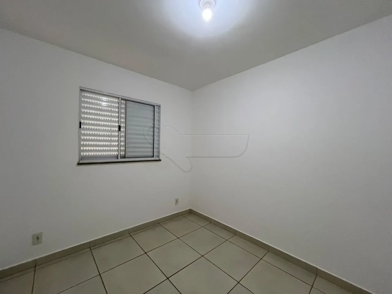 Alugar Casa / Condom&iacute;nio em Iracem&aacute;polis R$ 1.150,00 - Foto 12