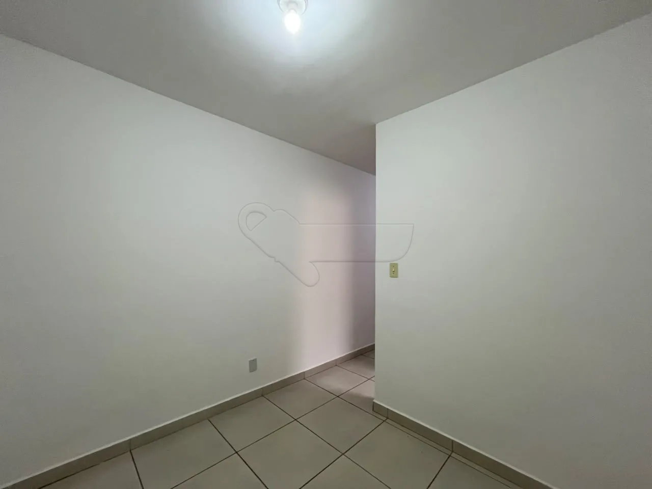 Alugar Casa / Condom&iacute;nio em Iracem&aacute;polis R$ 1.150,00 - Foto 14
