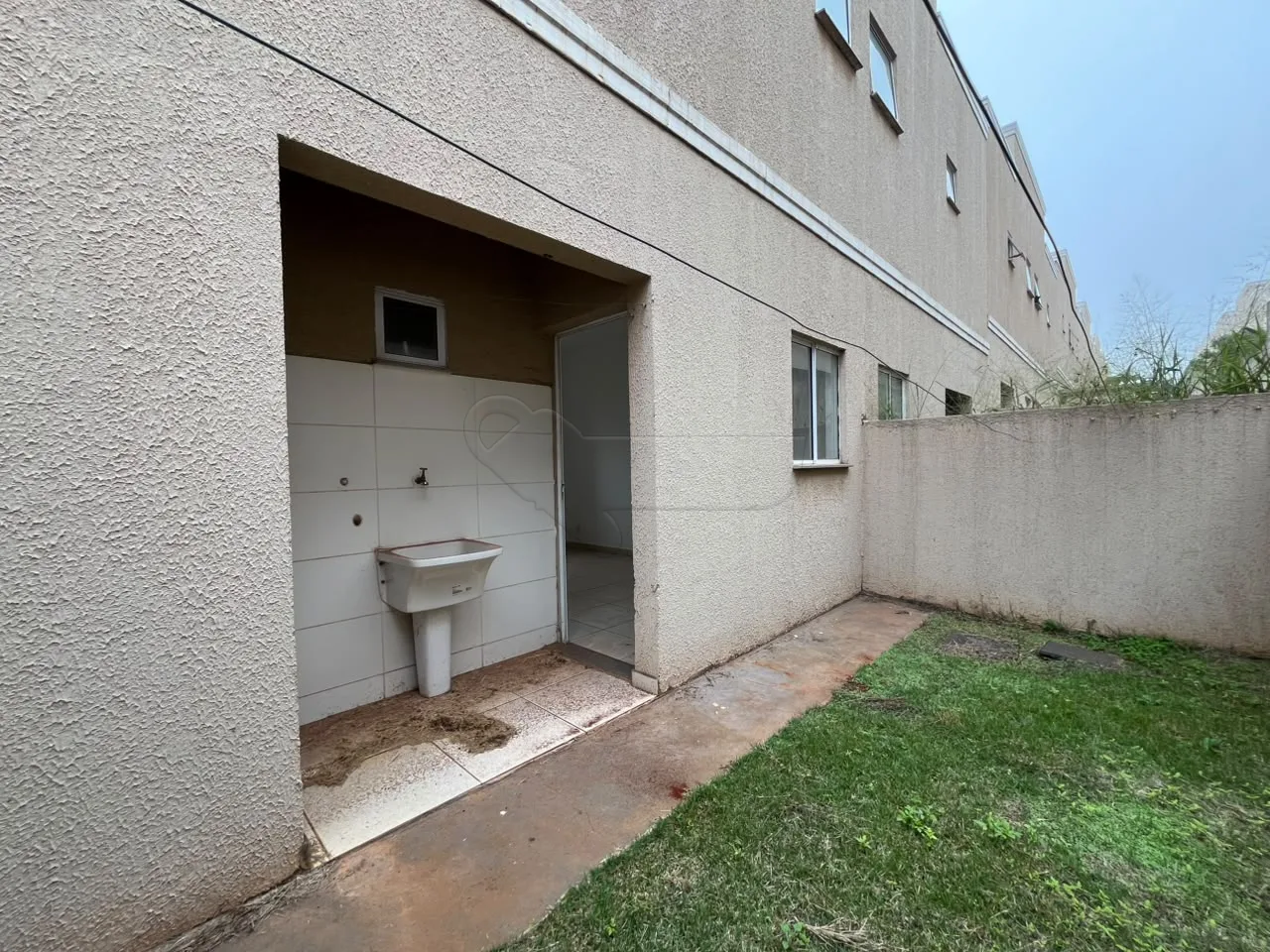 Alugar Casa / Condom&iacute;nio em Iracem&aacute;polis R$ 1.150,00 - Foto 17