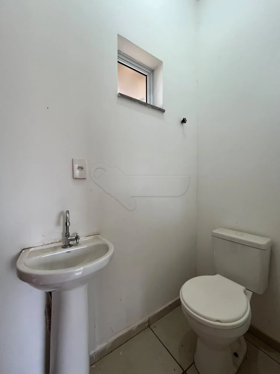 Alugar Casa / Condom&iacute;nio em Iracem&aacute;polis R$ 1.150,00 - Foto 6