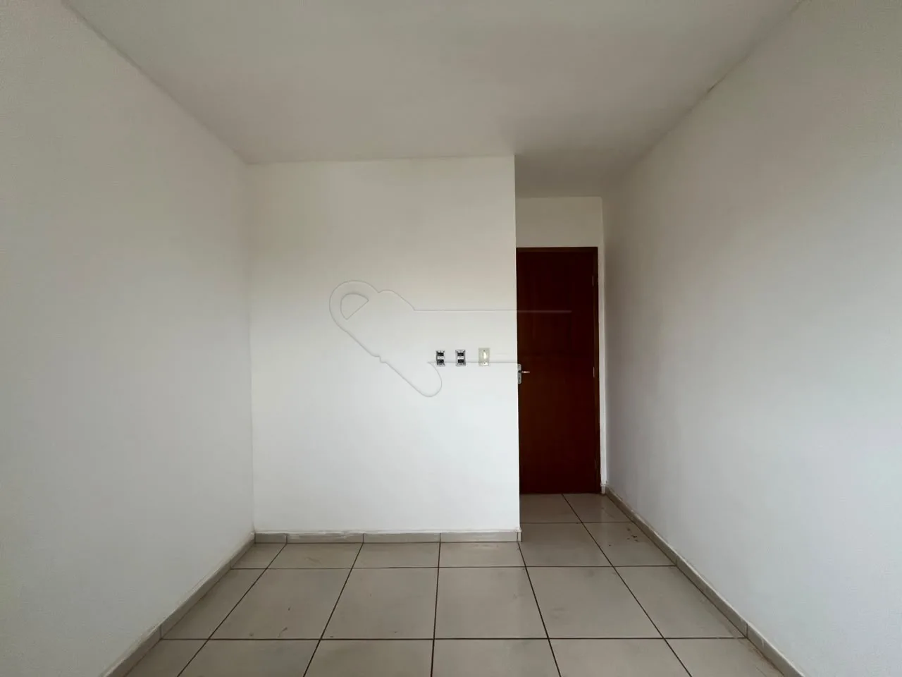 Alugar Casa / Condom&iacute;nio em Iracem&aacute;polis R$ 1.150,00 - Foto 10
