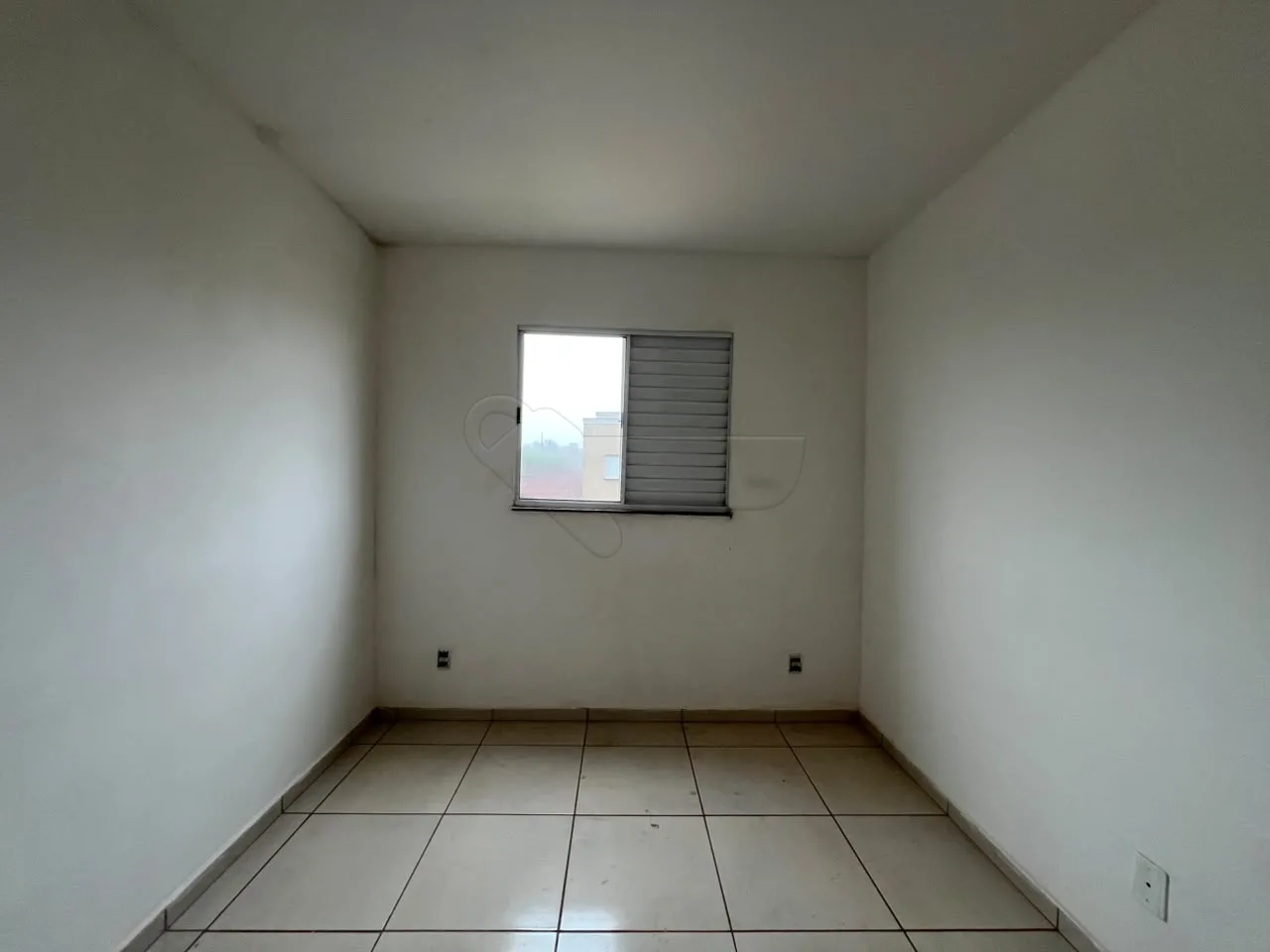 Alugar Casa / Condom&iacute;nio em Iracem&aacute;polis R$ 1.150,00 - Foto 11