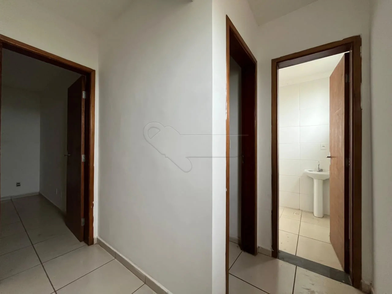 Alugar Casa / Condom&iacute;nio em Iracem&aacute;polis R$ 1.150,00 - Foto 9