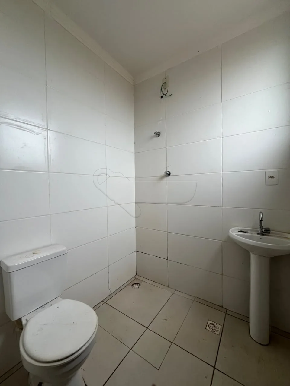 Alugar Casa / Condom&iacute;nio em Iracem&aacute;polis R$ 1.150,00 - Foto 14