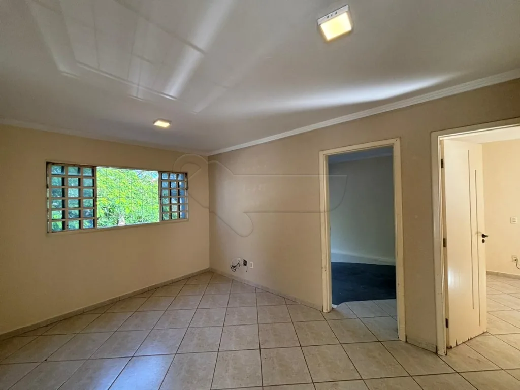 Alugar Casa / Padr&atilde;o em Limeira R$ 1.800,00 - Foto 4