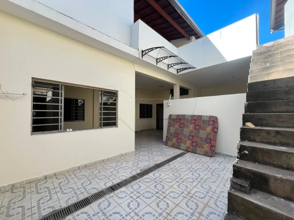 Alugar Casa / Padr&atilde;o em Limeira R$ 1.800,00 - Foto 4