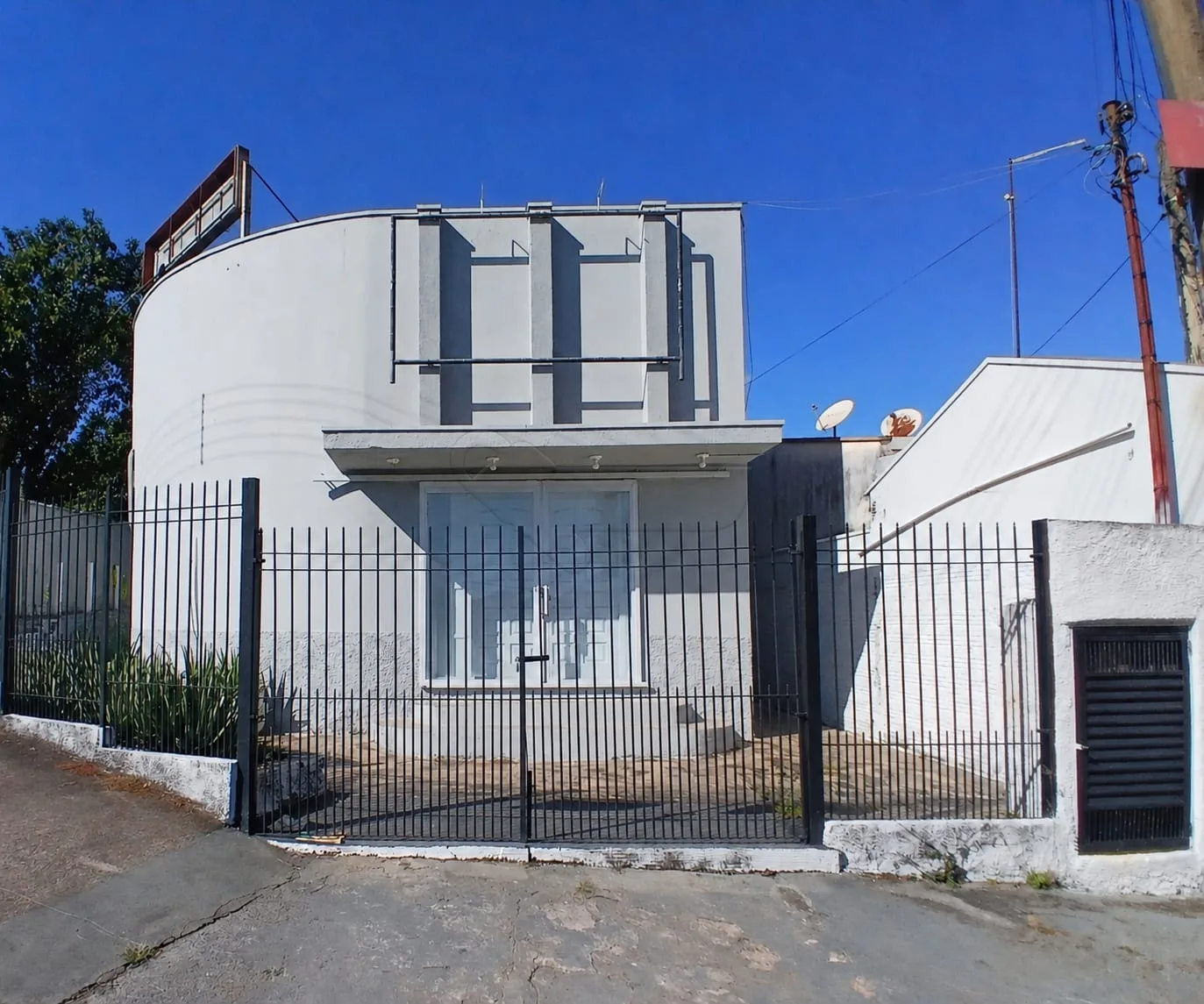 Alugar Comercial / Casa em Limeira R$ 3.500,00 - Foto 1