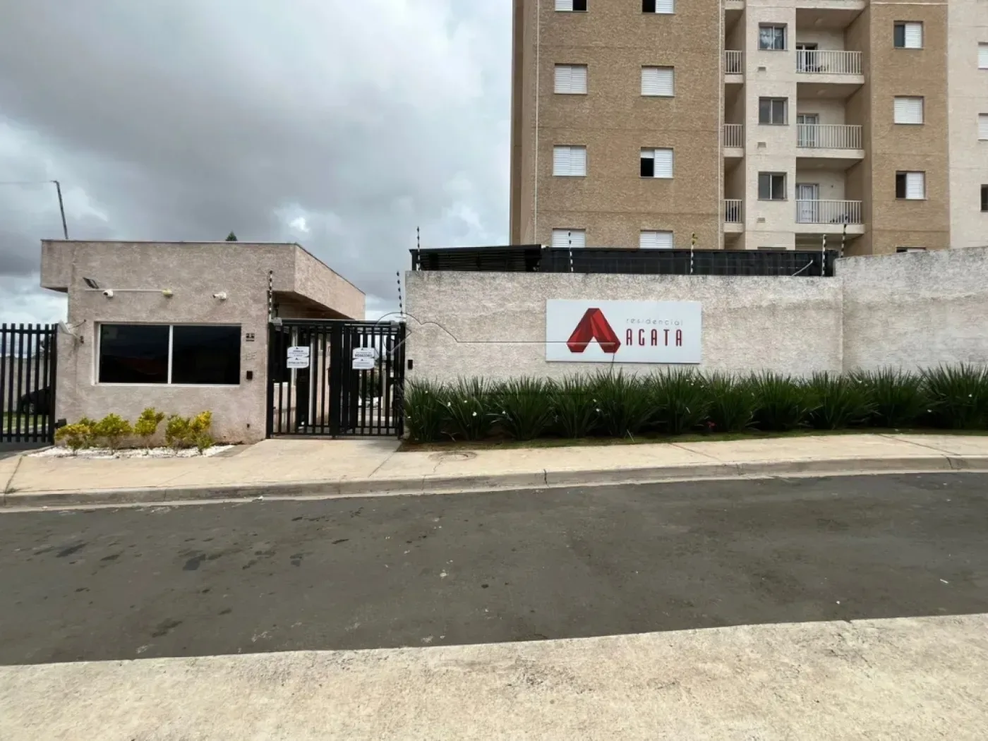 Alugar Apartamento / Padr&atilde;o em Limeira R$ 1.300,00 - Foto 1