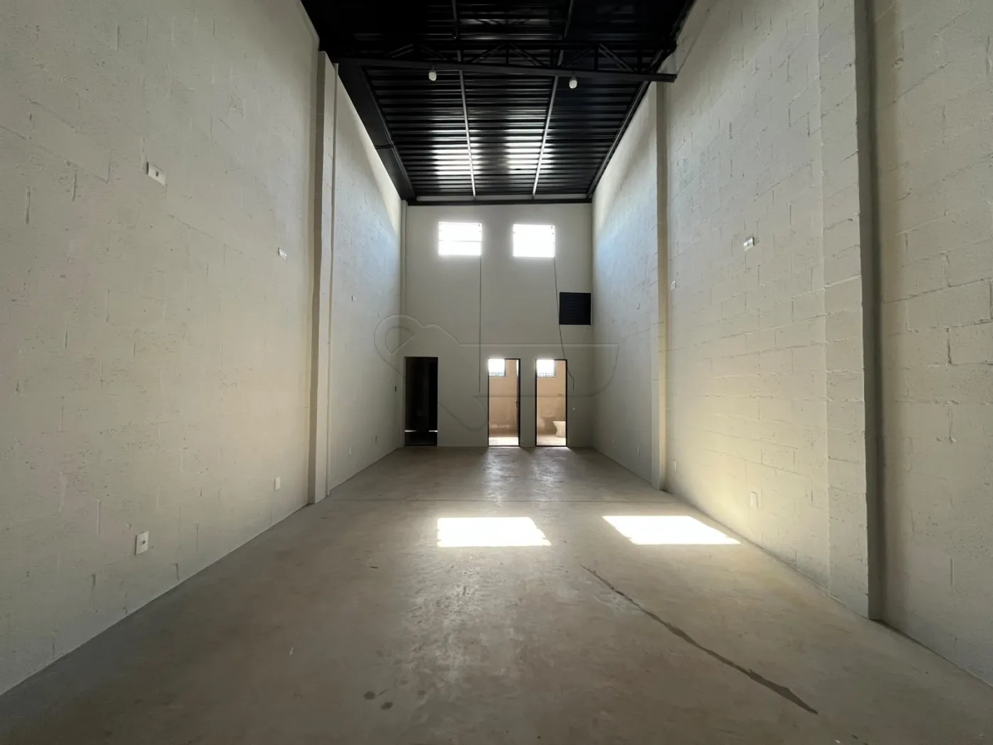 Alugar Comercial / Barrac&atilde;o em Limeira R$ 3.900,00 - Foto 2