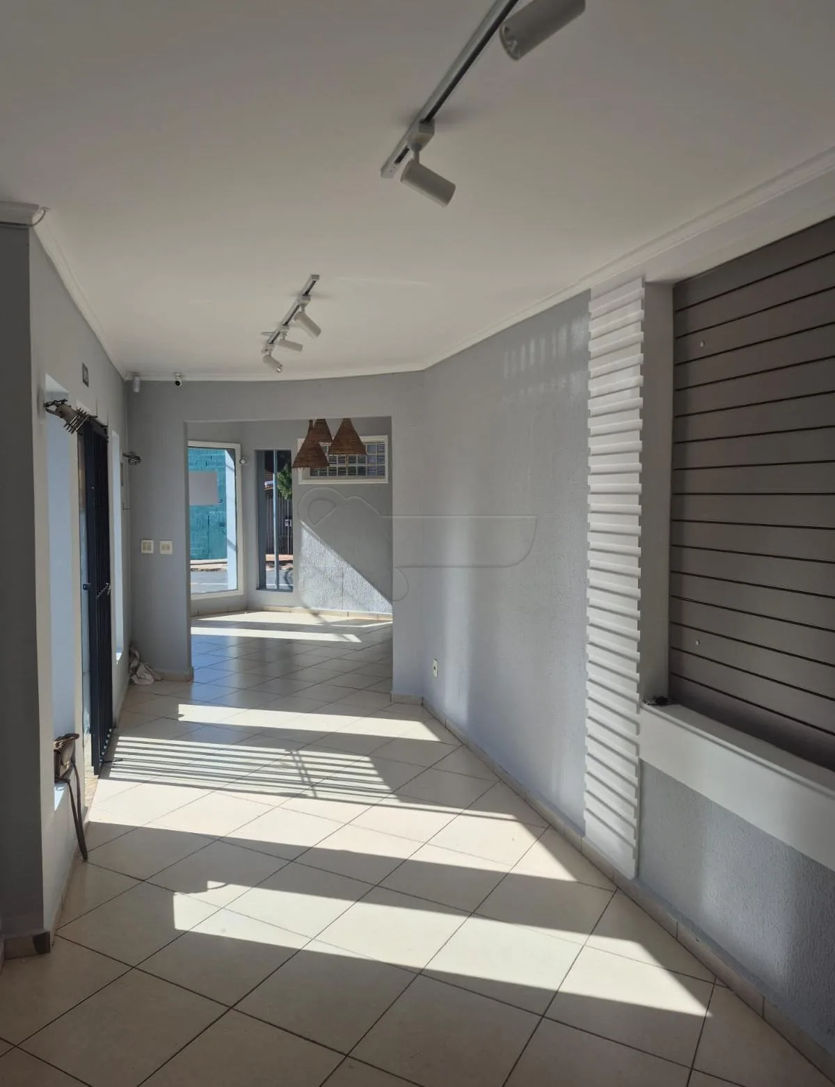 Alugar Comercial / Sal&atilde;o em Limeira R$ 2.200,00 - Foto 2
