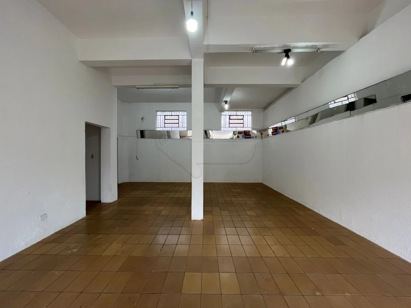 Alugar Comercial / Sal&atilde;o em Limeira R$ 1.100,00 - Foto 2