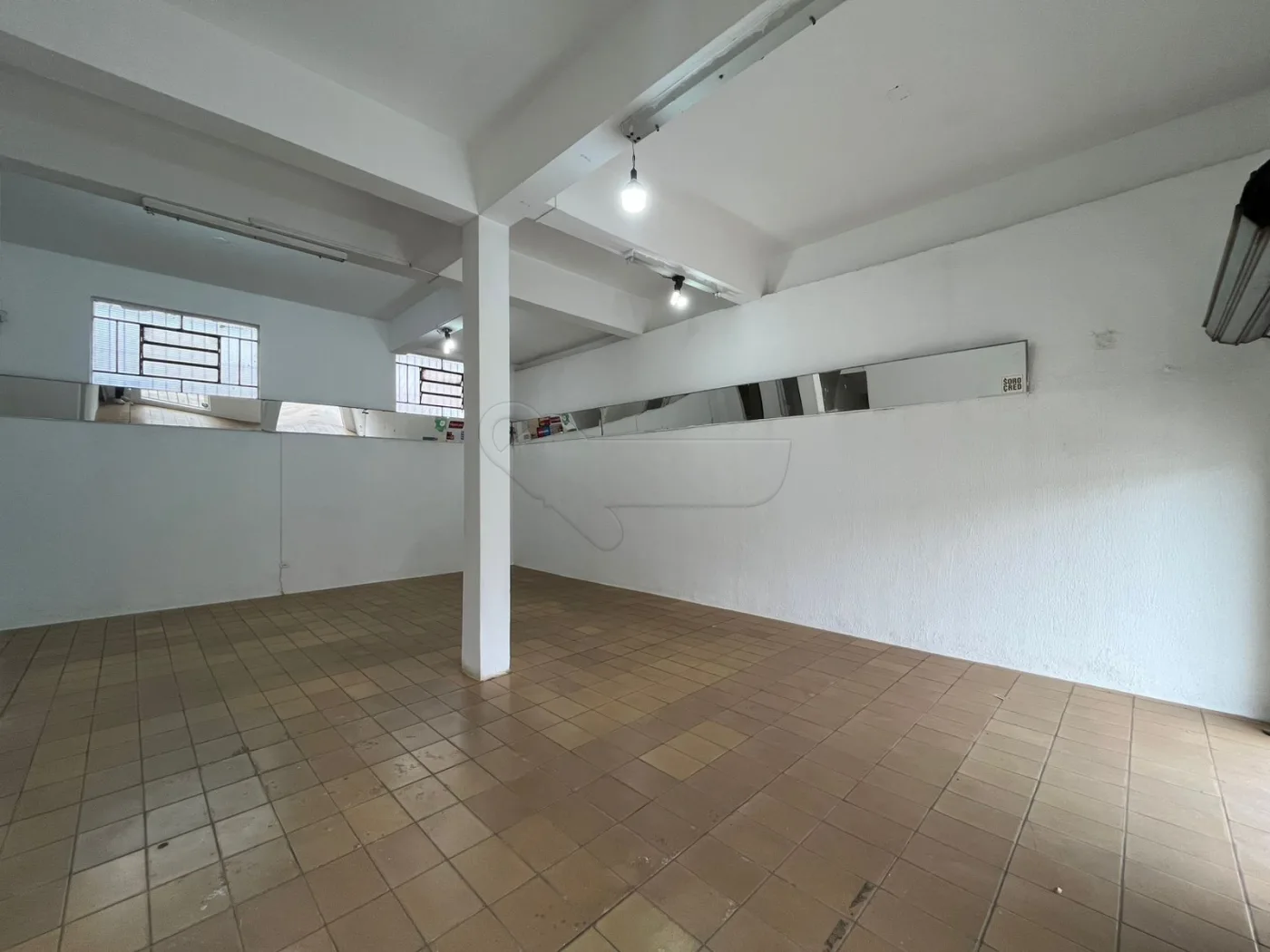 Alugar Comercial / Sal&atilde;o em Limeira R$ 1.100,00 - Foto 4