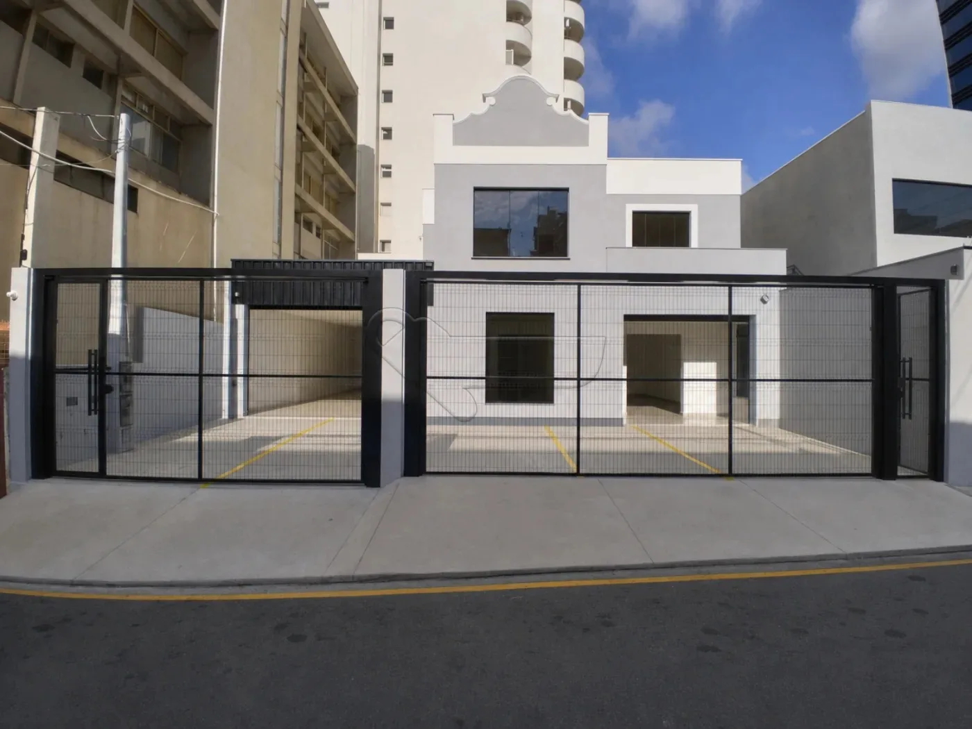 Alugar Comercial / Sal&atilde;o em Limeira R$ 4.800,00 - Foto 1