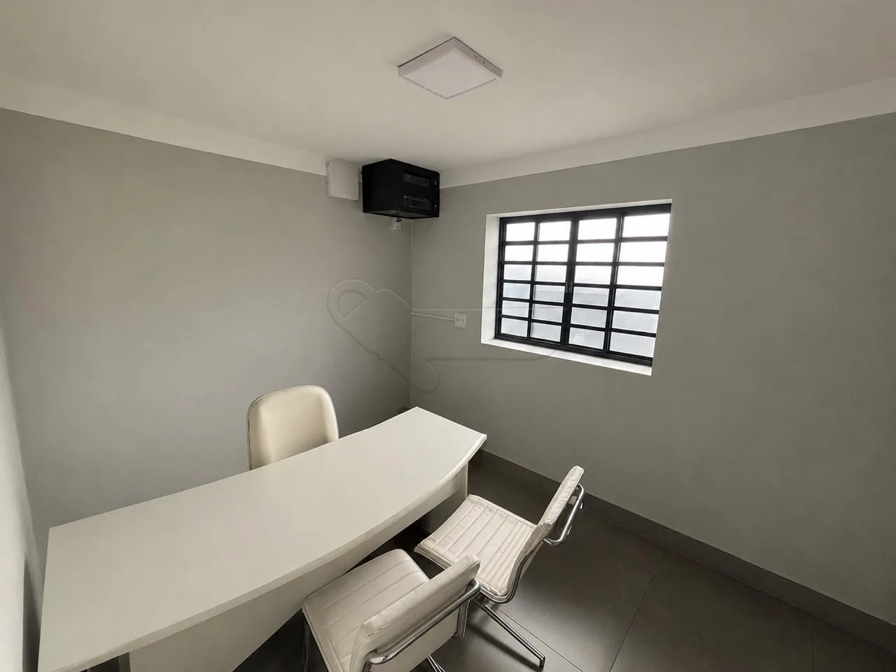 Alugar Comercial / Sala em Limeira R$ 1.100,00 - Foto 5