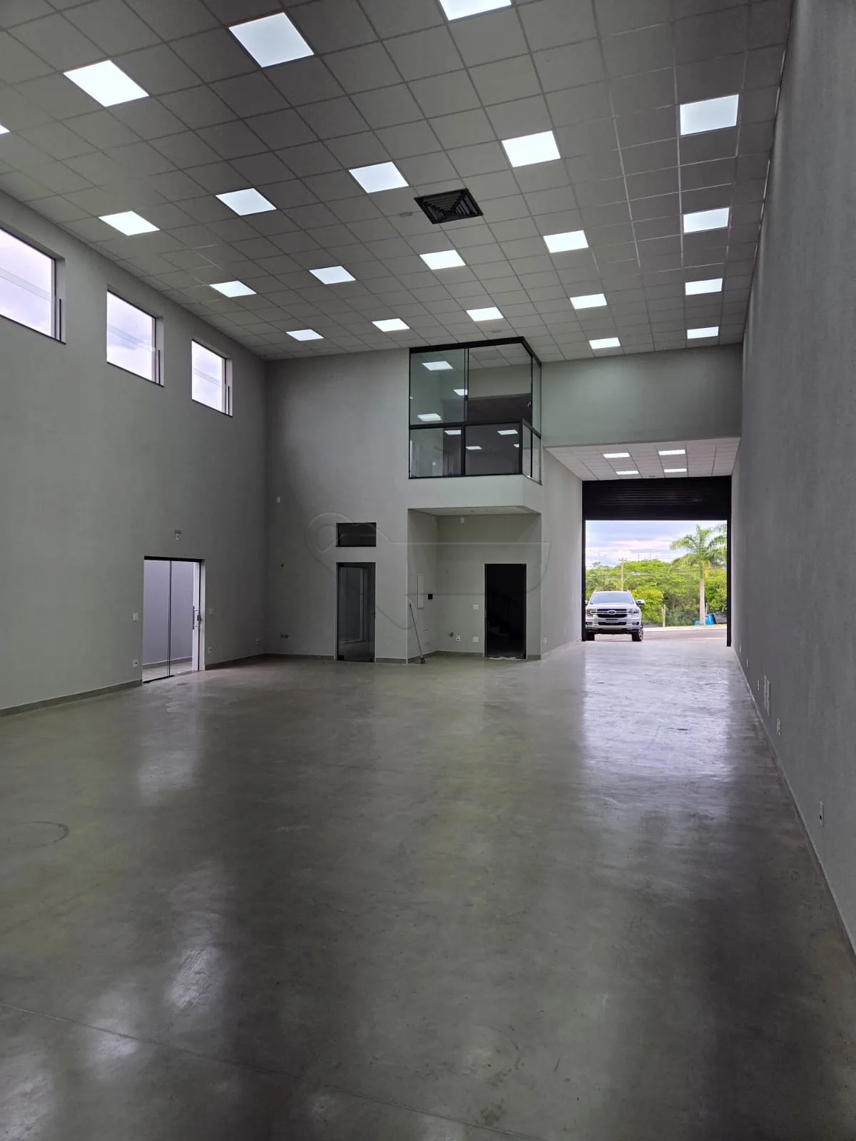 Alugar Comercial / Barrac&atilde;o em Limeira R$ 12.000,00 - Foto 3