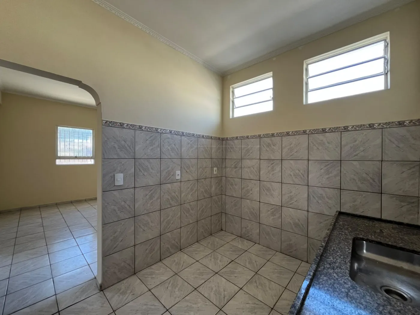 Alugar Casa / Padr&atilde;o em Limeira R$ 2.200,00 - Foto 5
