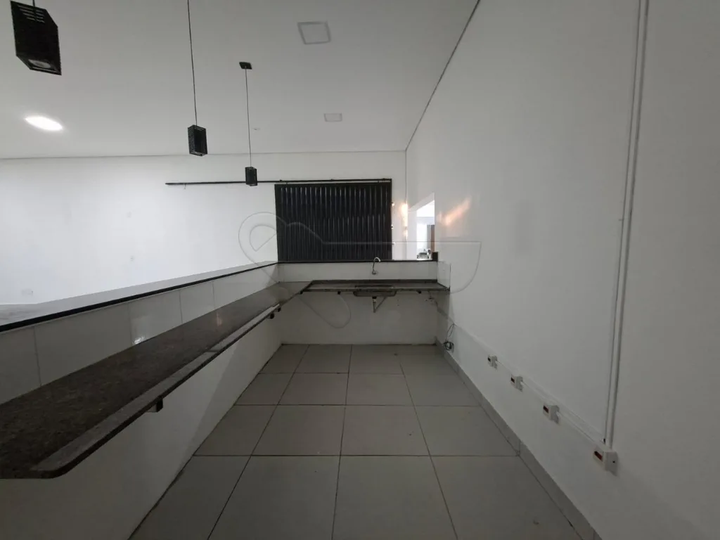 Alugar Comercial / Barrac&atilde;o em Limeira R$ 3.900,00 - Foto 4