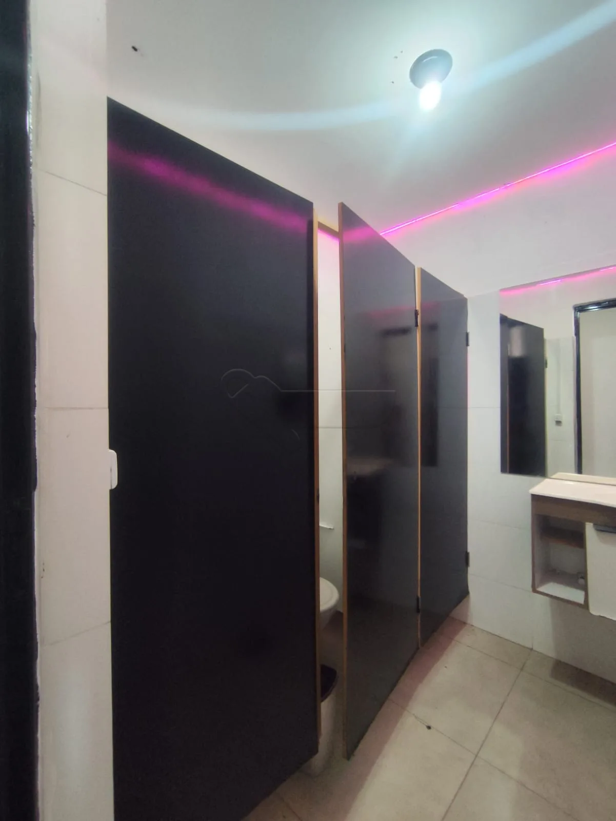 Alugar Comercial / Barrac&atilde;o em Limeira R$ 5.500,00 - Foto 16