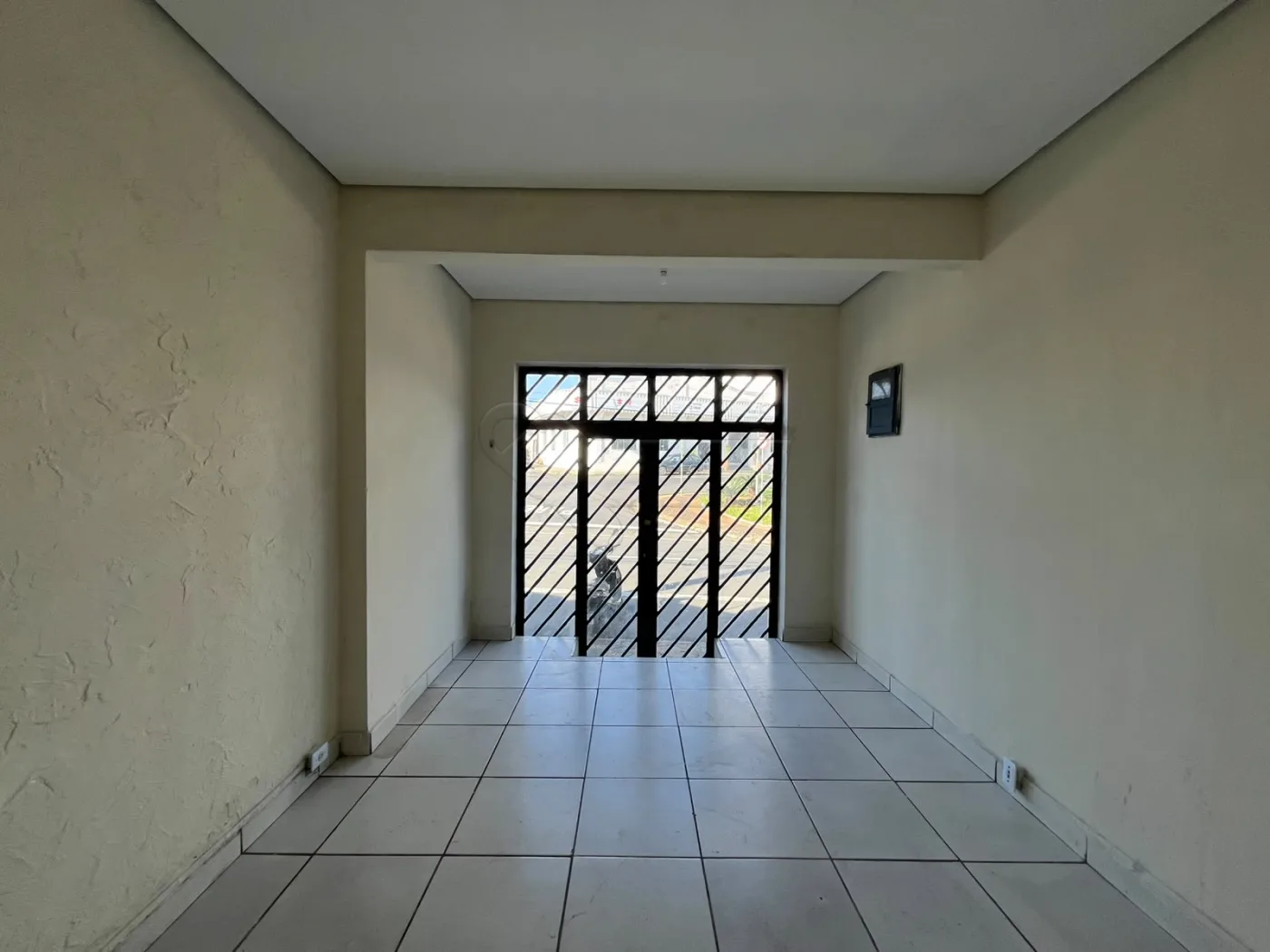 Alugar Casa / Padr&atilde;o em Limeira R$ 2.100,00 - Foto 3
