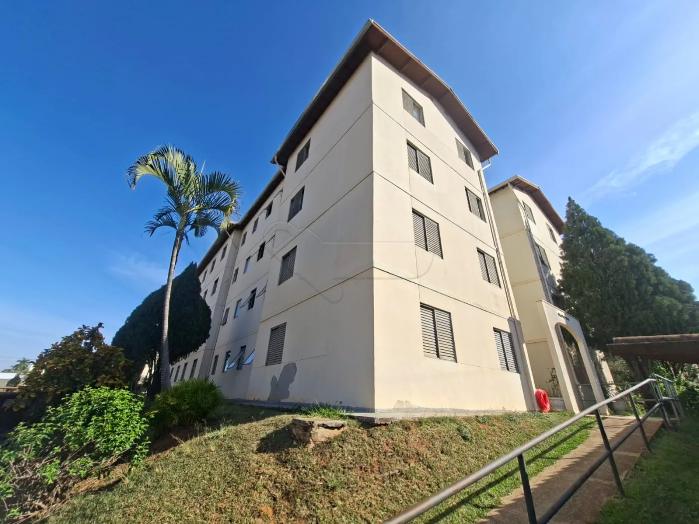 Alugar Apartamento / Padr&atilde;o em Limeira R$ 1.200,00 - Foto 1