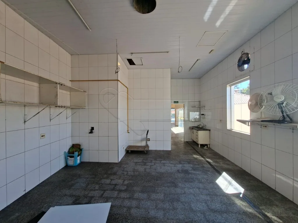 Alugar Comercial / Sal&atilde;o em Limeira R$ 3.000,00 - Foto 7