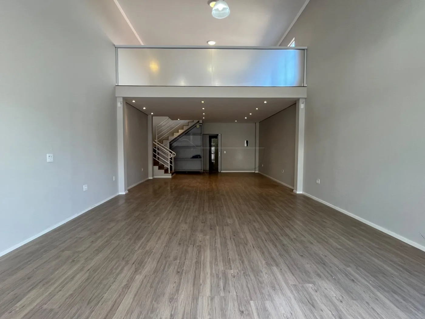 Alugar Comercial / Sal&atilde;o em Limeira R$ 5.500,00 - Foto 2
