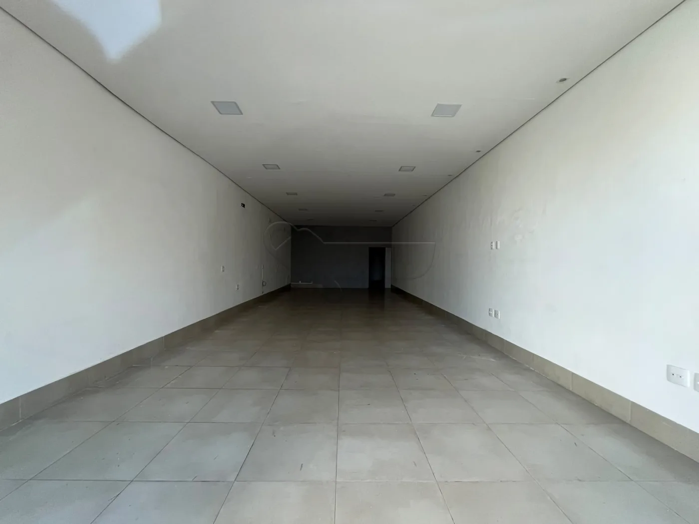 Alugar Comercial / Sal&atilde;o em Limeira R$ 4.800,00 - Foto 3