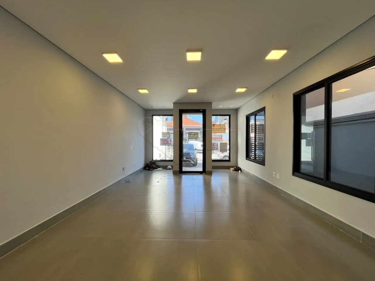 Alugar Comercial / Sal&atilde;o em Limeira R$ 6.000,00 - Foto 3