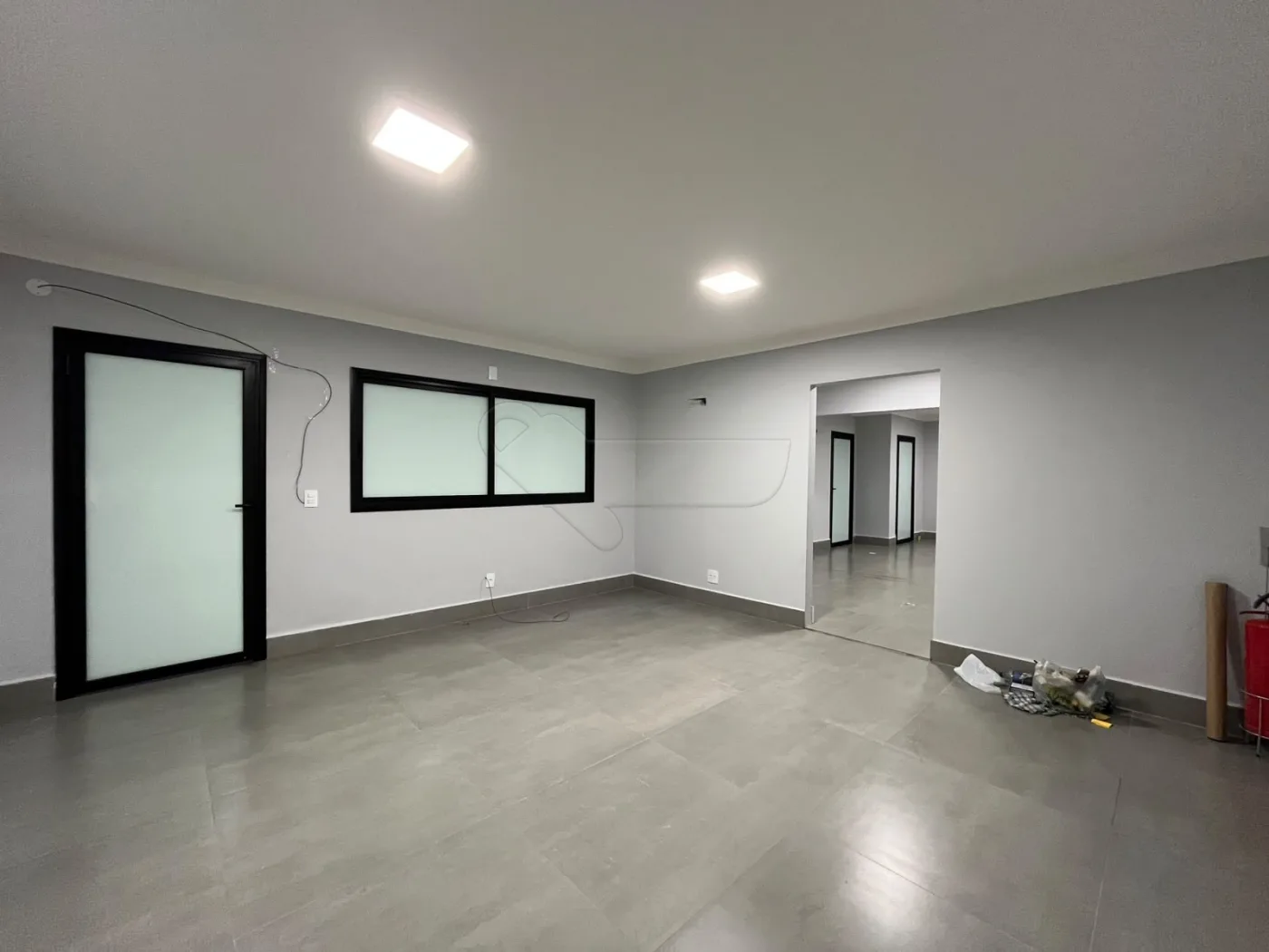 Alugar Comercial / Sal&atilde;o em Limeira R$ 3.000,00 - Foto 4