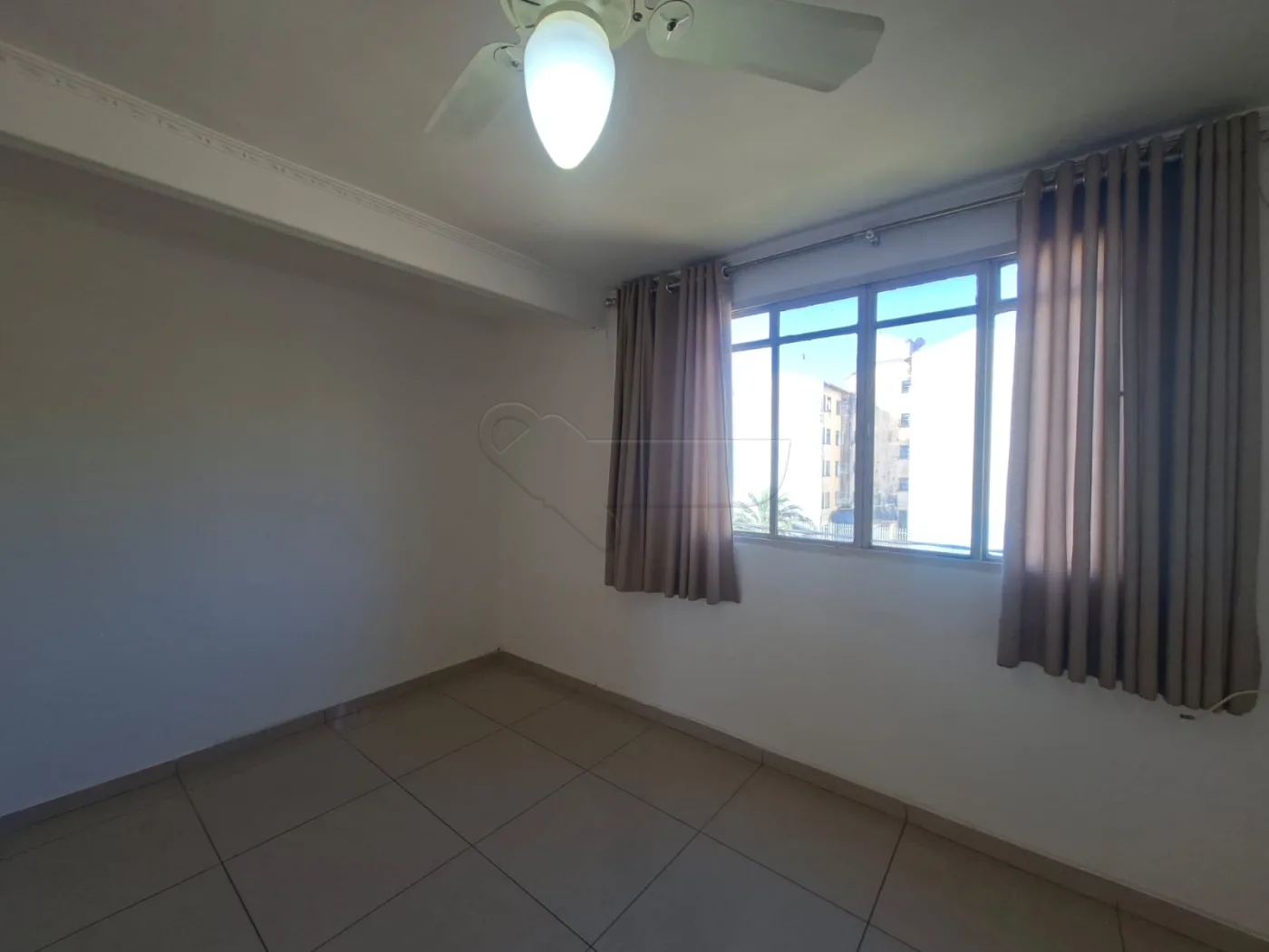 Alugar Apartamento / Padr&atilde;o em Limeira R$ 1.250,00 - Foto 2