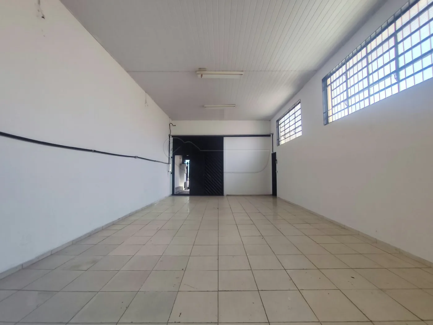 Alugar Comercial / Galp&atilde;o em Limeira R$ 1.700,00 - Foto 8