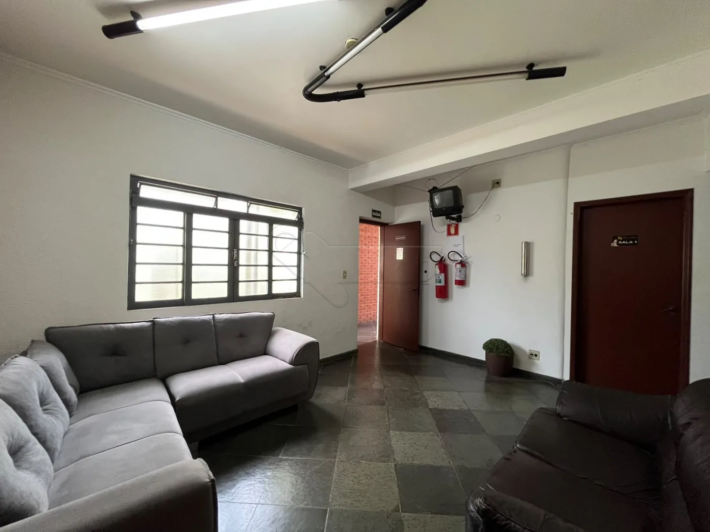 Alugar Comercial / Sala em Limeira R$ 1.000,00 - Foto 5