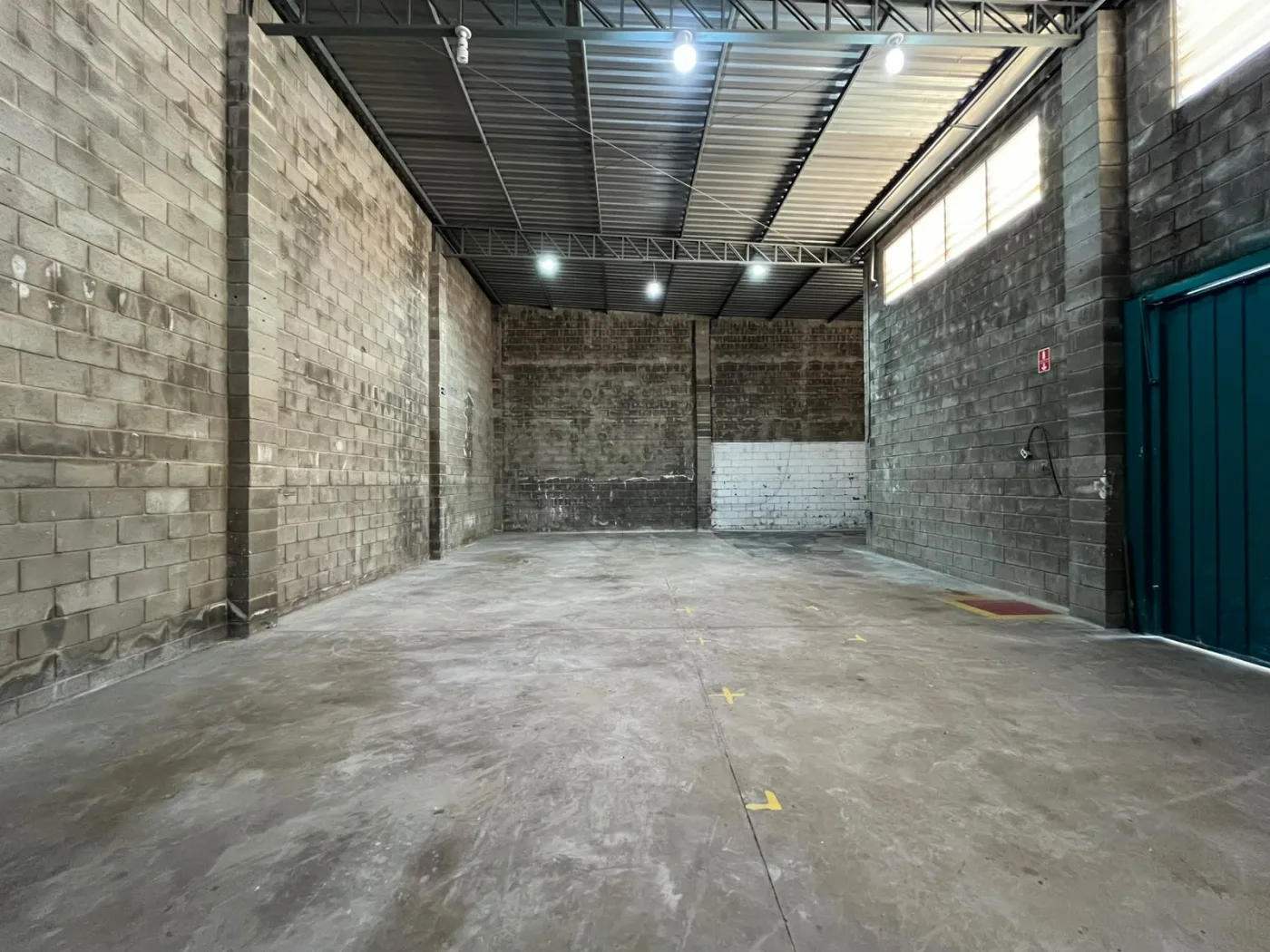 Alugar Comercial / Barrac&atilde;o em Limeira R$ 5.000,00 - Foto 14