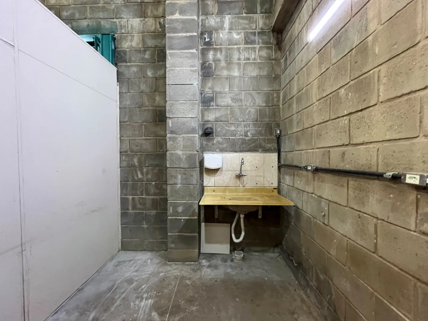 Alugar Comercial / Barrac&atilde;o em Limeira R$ 5.000,00 - Foto 15