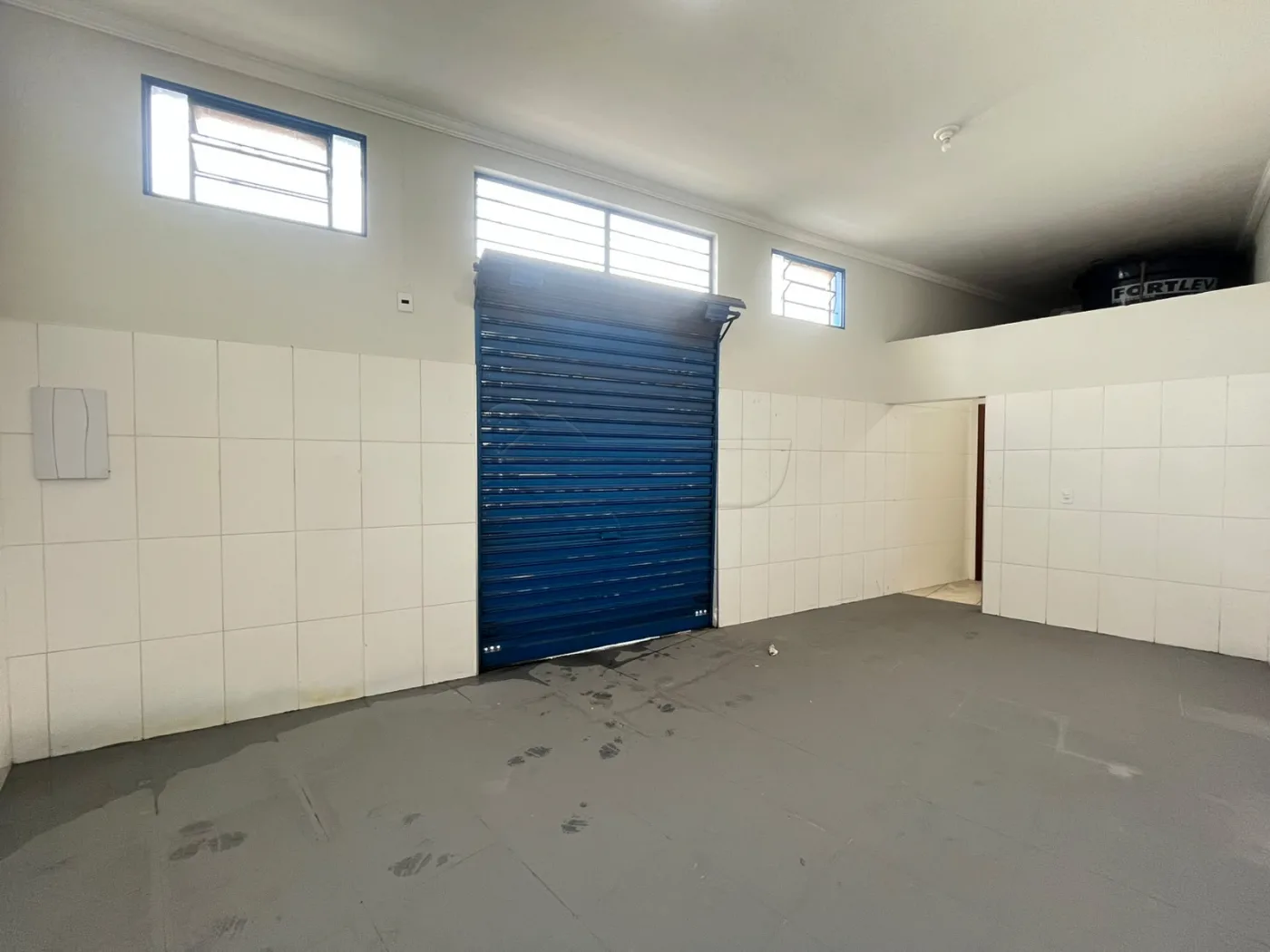 Alugar Comercial / Sal&atilde;o em Limeira R$ 750,00 - Foto 5