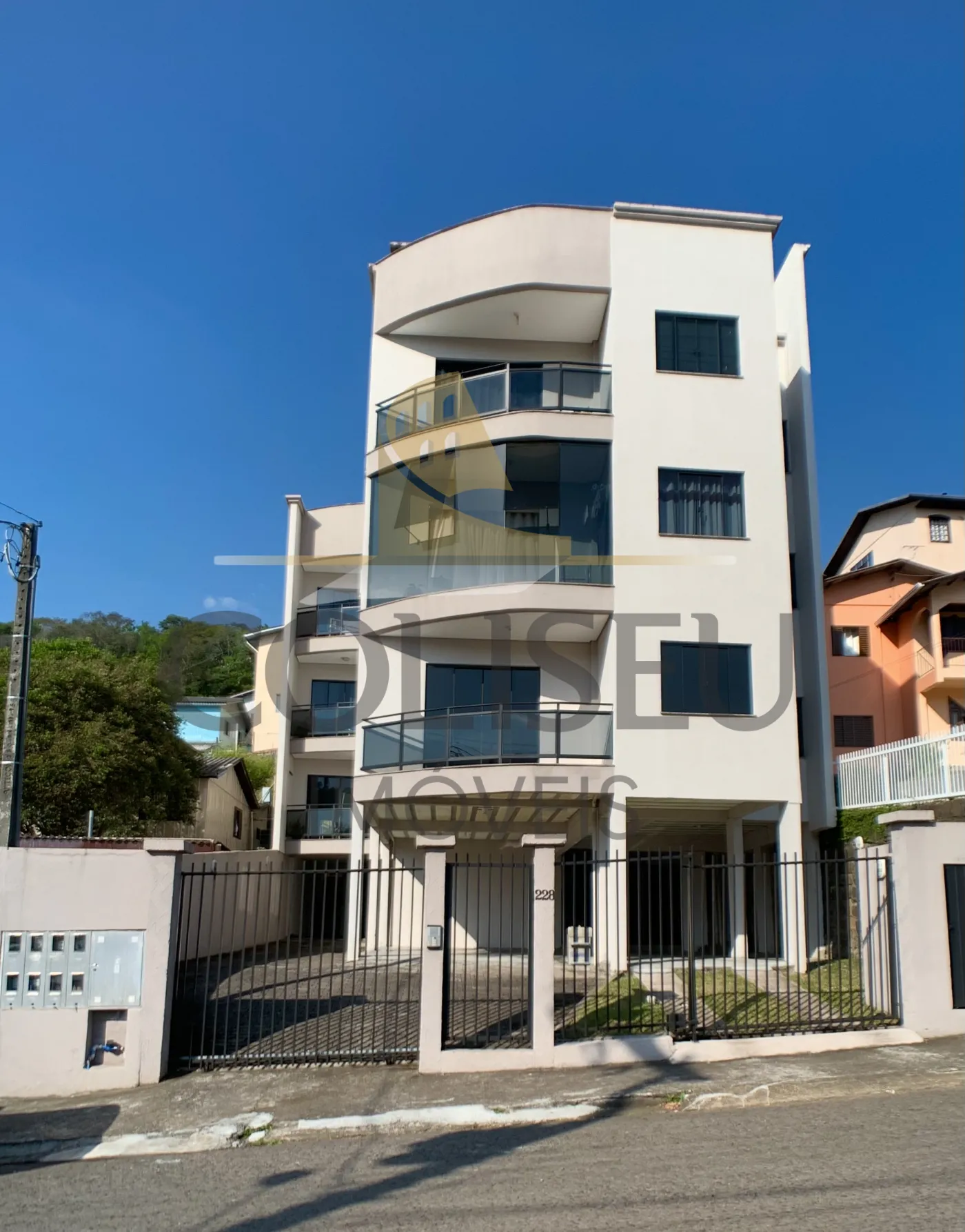 Alugar Apartamento / Padr&atilde;o em Conc&oacute;rdia R$ 1.350,00 - Foto 1