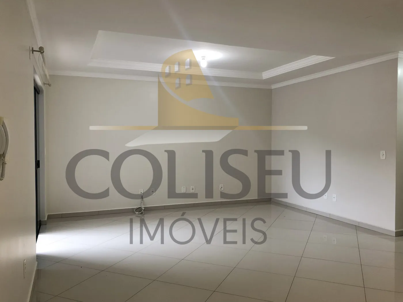 Alugar Apartamento / Padr&atilde;o em Conc&oacute;rdia R$ 1.350,00 - Foto 2