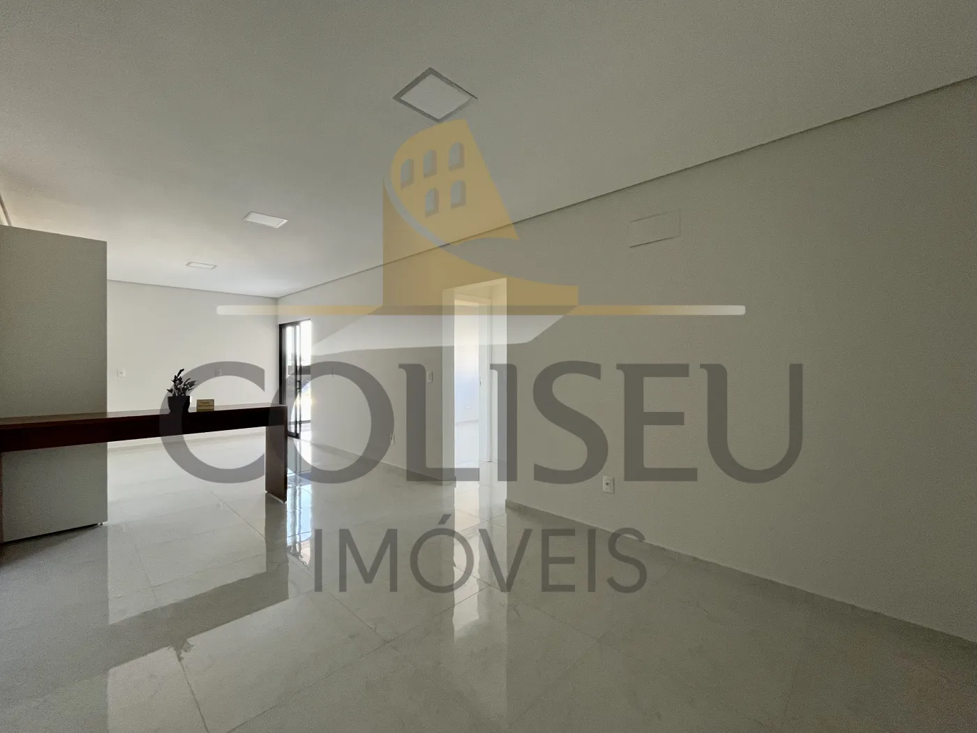 Alugar Apartamento / Padr&atilde;o em Conc&oacute;rdia R$ 1.950,00 - Foto 3