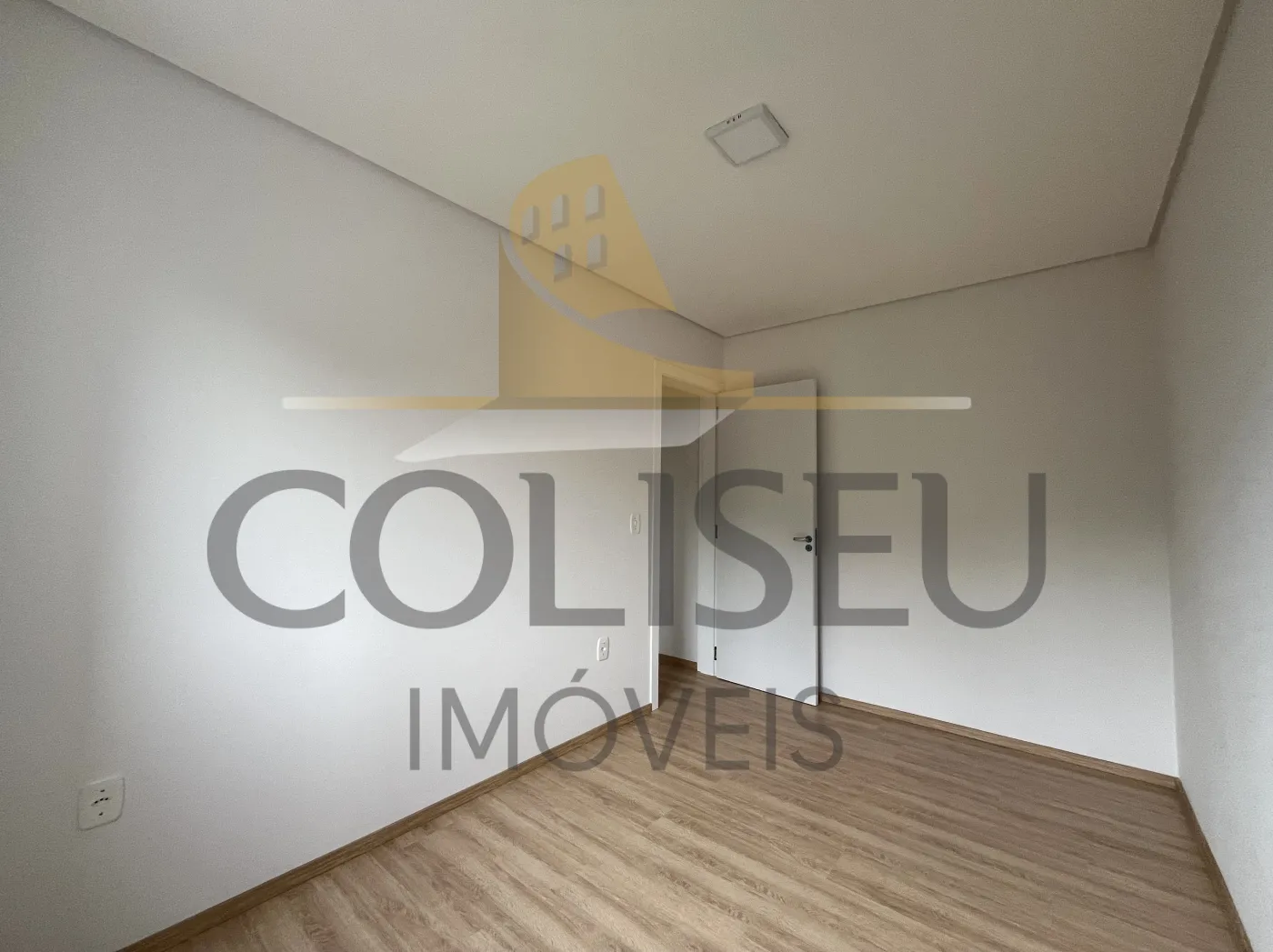 Alugar Apartamento / Padr&atilde;o em Conc&oacute;rdia R$ 1.300,00 - Foto 15