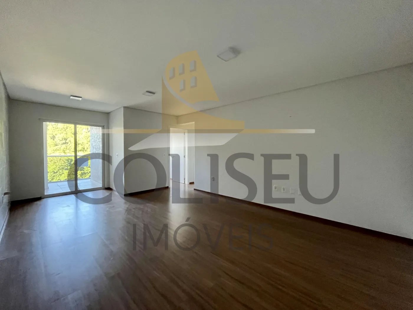 Alugar Apartamento / Padr&atilde;o em Conc&oacute;rdia R$ 1.400,00 - Foto 4