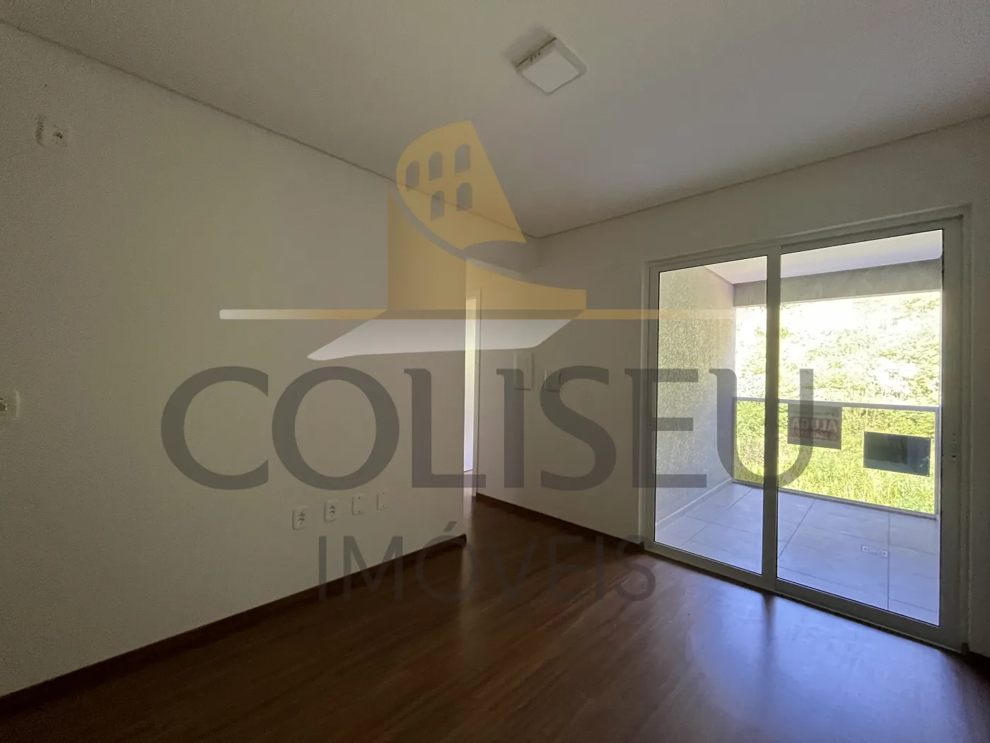 Alugar Apartamento / Padr&atilde;o em Conc&oacute;rdia R$ 1.600,00 - Foto 4