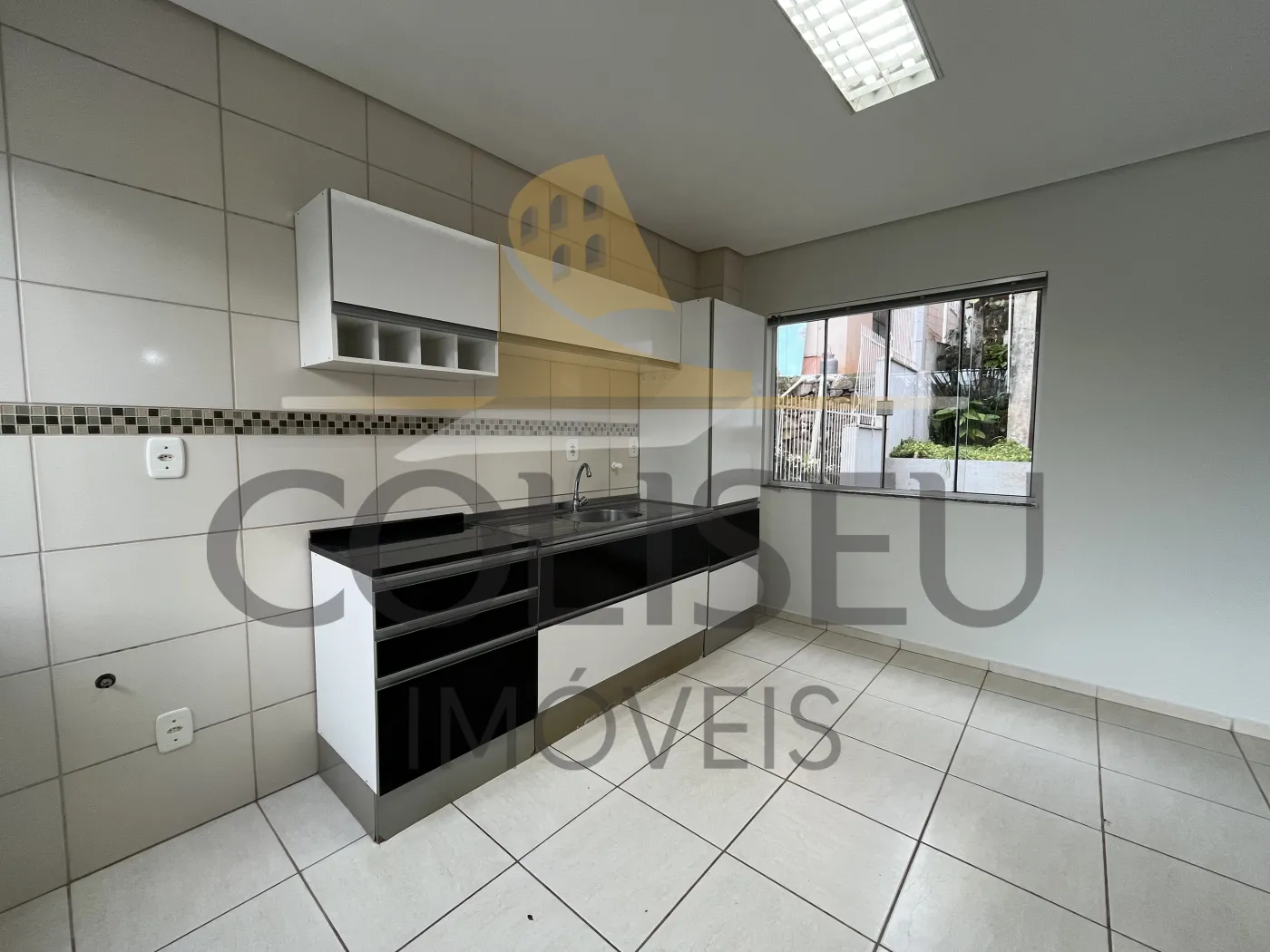 Alugar Casa / Padr&atilde;o em Conc&oacute;rdia R$ 1.900,00 - Foto 10