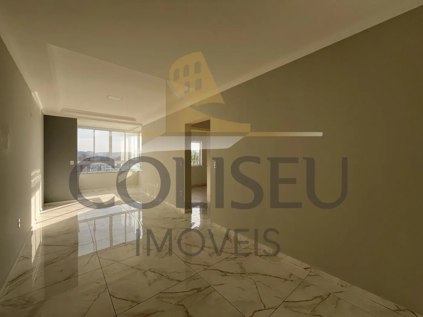 Alugar Apartamento / Padr&atilde;o em Conc&oacute;rdia R$ 1.500,00 - Foto 2