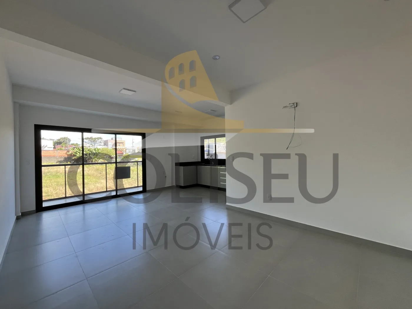 Alugar Apartamento / Padr&atilde;o em Conc&oacute;rdia R$ 1.650,00 - Foto 2