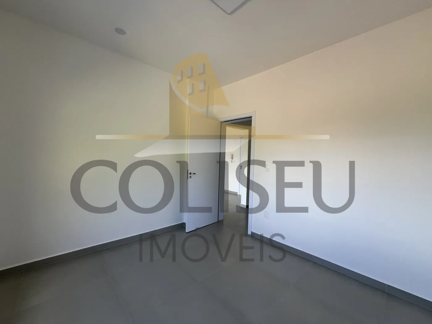 Alugar Apartamento / Padr&atilde;o em Conc&oacute;rdia R$ 1.650,00 - Foto 14